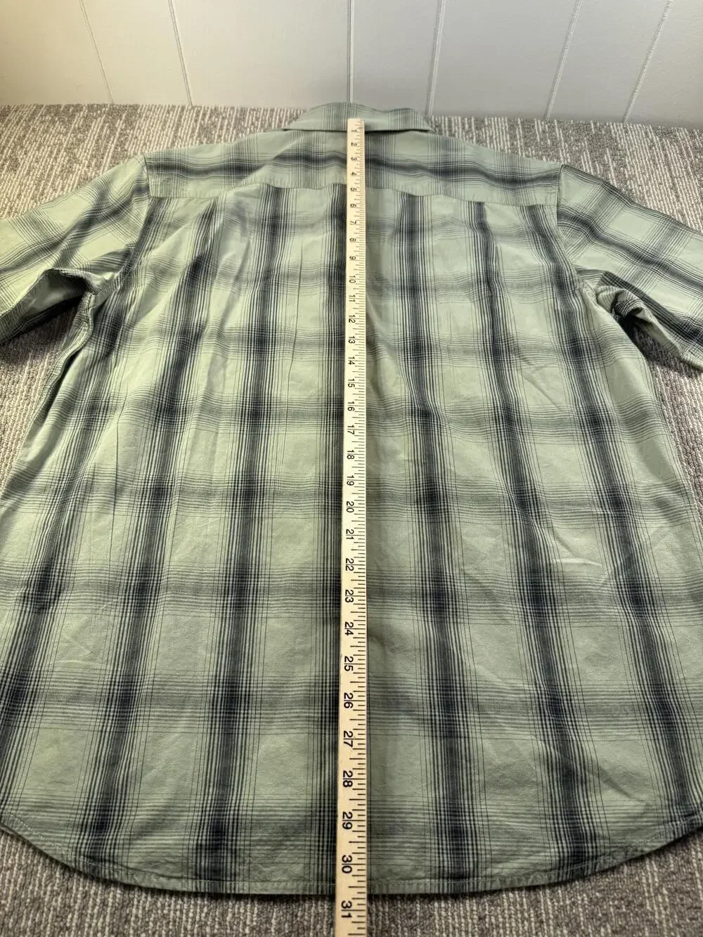 Carhartt Shirt Mens Large Green Plaid Short Sleeve Button Up Relaxed Fit Casual